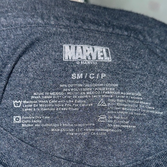 Marvel Short Sleeve graphic Tee Teamwork Makes The Dream Work size small - Picture 3 of 3